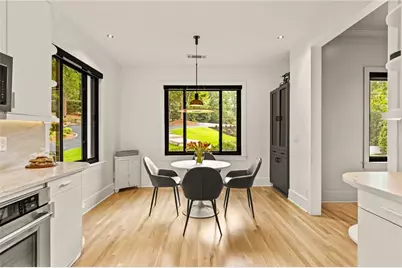 737 W Conway Drive NW, Atlanta, GA 30327 - Photo 9