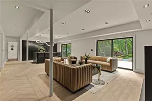 737 W Conway Dr NW, Atlanta, GA 30327 - Photo 33