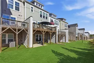 1049 Caruso Dr, Buford, GA 30518 - Photo 31