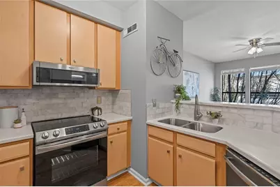 821 Ralph McGill Boulevard NE #3301, Atlanta, GA 30306 - Photo 11