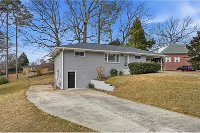 2467 Elmwood Circle SE, Smyrna, GA 30339 - Photo 3