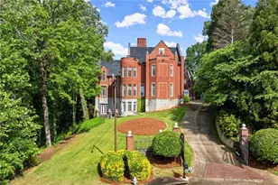 3863 Streamside Dr S, Marietta, GA 30067 - Photo 1