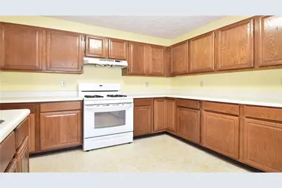 2390 Stirring Court SW, Marietta, GA 30064 - Photo 7