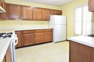 2390 Stirring Ct S W, Marietta, GA 30064 - Photo 5