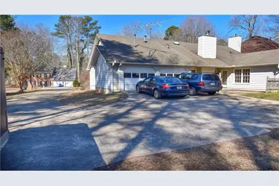 2390 Stirring Court SW, Marietta, GA 30064 - Photo 21