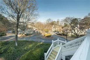 311 Hollyfax Circle, Atlanta, GA 30328 - Photo 31