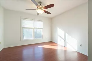 311 Hollyfax Circle, Atlanta, GA 30328 - Photo 17