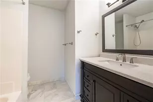 311 Hollyfax Circle, Atlanta, GA 30328 - Photo 15