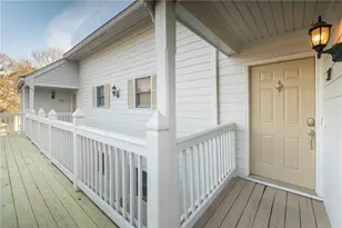 311 Hollyfax Circle, Atlanta, GA 30328 - Photo 25