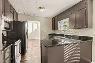 10780 Shagbark Trail, Roswell, GA 30075 - Photo 11