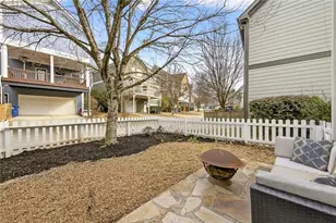 1533 Gilstrap Ln NW, Atlanta, GA 30318 - Photo 17