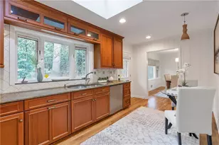 2098 Trailmark Dr, Decatur, GA 30033 - Photo 13