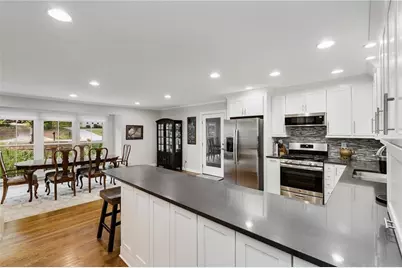 6555 Wright Road NE, Sandy Springs, GA 30328 - Photo 9