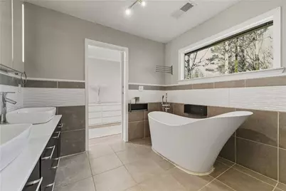 3880 W Cooper Lake Drive SE, Smyrna, GA 30082 - Photo 31