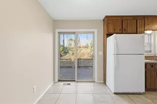 1856 W Elmwood Dr, Acworth, GA 30102 - Photo 11