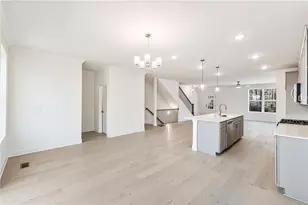 644 Oakleaf Grove Ln, Sugar Hill, GA 30518 - Photo 15