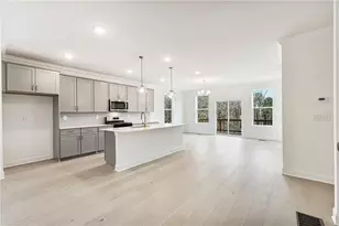 644 Oakleaf Grove Ln, Sugar Hill, GA 30518 - Photo 11