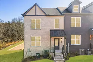 644 Oakleaf Grove Ln, Sugar Hill, GA 30518 - Photo 1