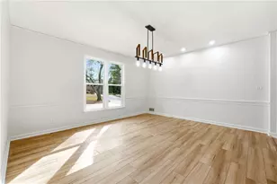 125 River Park Dr, Atlanta, GA 30328 - Photo 11