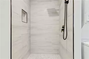 186 W Lake Dr NW, Atlanta, GA 30314 - Photo 19