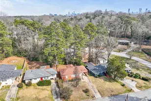 186 W Lake Dr NW, Atlanta, GA 30314 - Photo 35