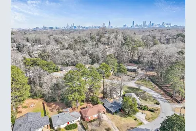 186 W Lake Drive NW, Atlanta, GA 30314 - Photo 41