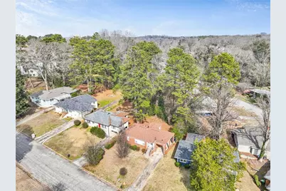 186 W Lake Drive NW, Atlanta, GA 30314 - Photo 37