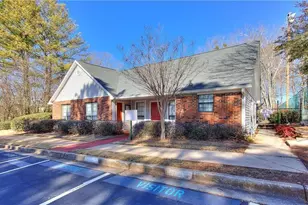 4362 Thunder Fork Dr, Stone Mountain, GA 30083 - Photo 9