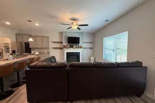 7565 Knoll Hollow Rd, Lithonia, GA 30058 - Photo 9