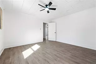 34 Wade St, Winder, GA 30680 - Photo 13