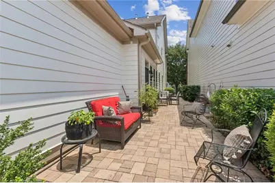 7330 Winthrop Road, Alpharetta, GA 30005 - Photo 13