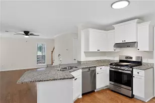 5546 Hurstcliffe Dr, Kennesaw, GA 30152 - Photo 11