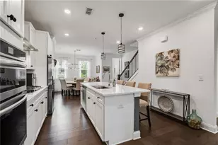 6635 Beacon Dr, Sandy Springs, GA 30328 - Photo 9