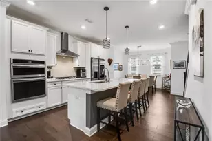 6635 Beacon Dr, Sandy Springs, GA 30328 - Photo 7