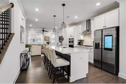 6635 Beacon Drive, Sandy Springs, GA 30328 - Photo 11