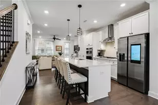 6635 Beacon Dr, Sandy Springs, GA 30328 - Photo 11