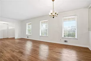 4165 Williamsburg Dr, Atlanta, GA 30337 - Photo 5