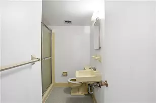 4165 Williamsburg Dr, Atlanta, GA 30337 - Photo 21