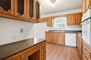 4165 Williamsburg Dr, Atlanta, GA 30337 - Photo 7