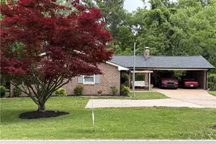 344 Holly Dr, Gainesville, GA 30501 - Photo 1
