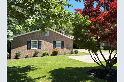 344 Holly Drive, Gainesville, GA 30501 - Photo 3