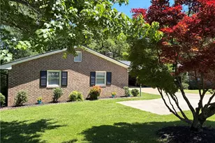 344 Holly Dr, Gainesville, GA 30501 - Photo 3
