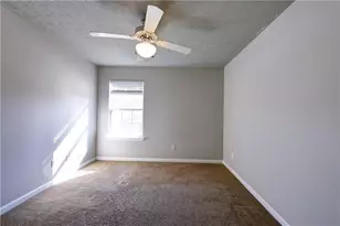 1135 Laurel Cove Dr, Snellville, GA 30078 - Photo 17