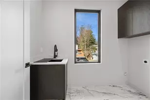 633 Pauley Pl, Sandy Springs, GA 30328 - Photo 47