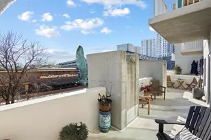 250 Pharr Rd NE, Atlanta, GA 30305 - Photo 17