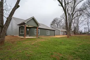 72 South Main St, Maysville, GA 30558 - Photo 7