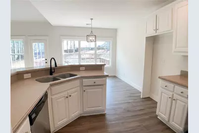 1139 Woodmere Drive, Loganville, GA 30052 - Photo 9