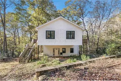 143 Lois Lane, Homer, GA 30547 - Photo 3