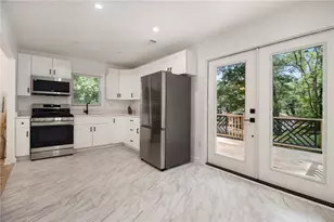 2537 Baker Rd NW, Atlanta, GA 30318 - Photo 9