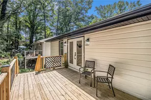 2537 Baker Rd NW, Atlanta, GA 30318 - Photo 29